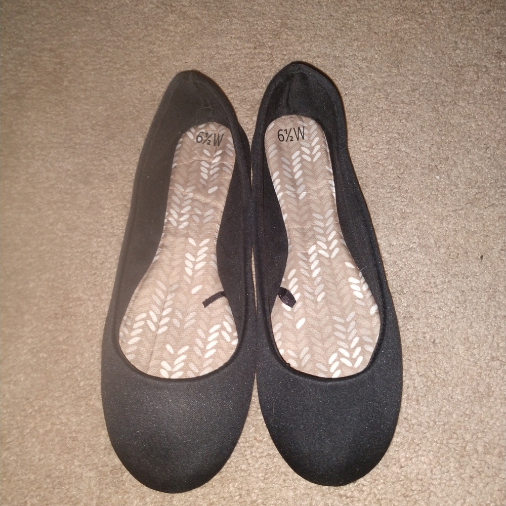 Like New Size 6.5 Women's Black Ballet Shoes